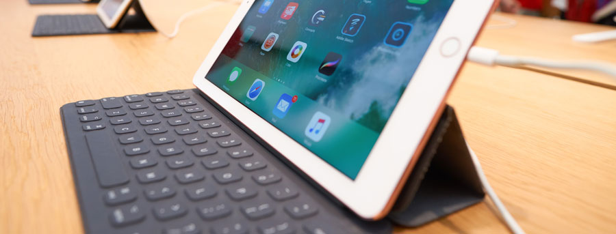 The Best iPad Keyboards for Personal Use & Schools - Which Adapter?